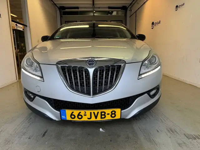 Lancia Delta view 4