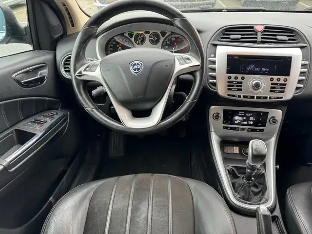 Lancia Delta view 2