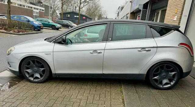 Lancia Delta view 14