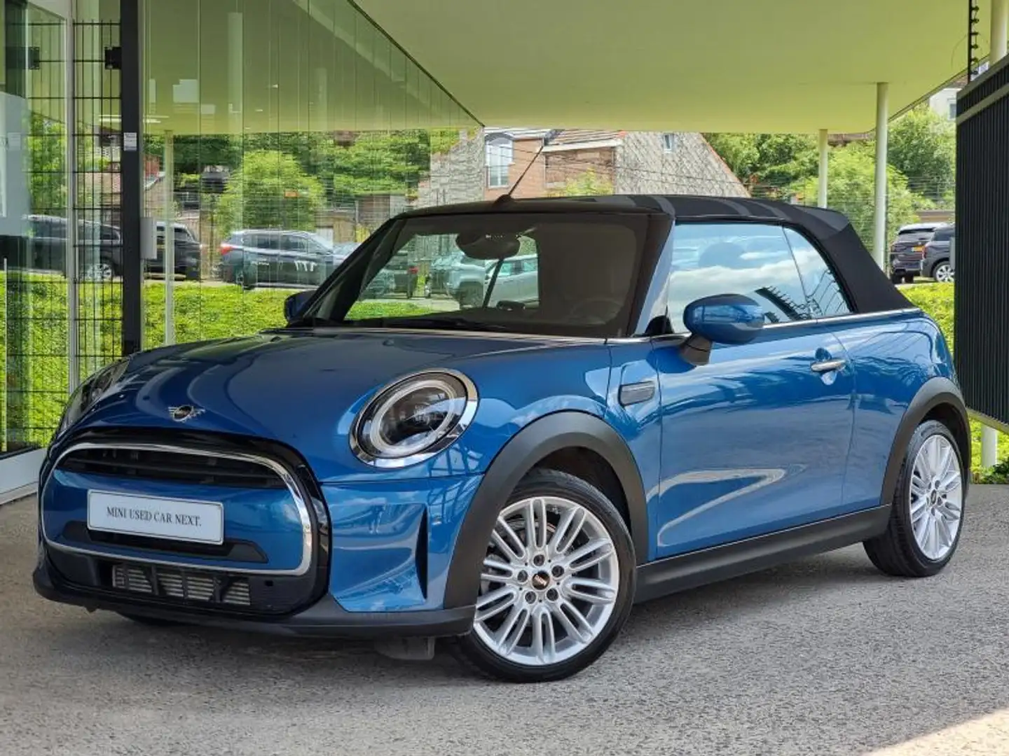 MINI Cooper Cabrio Steptronic Blauw - 2