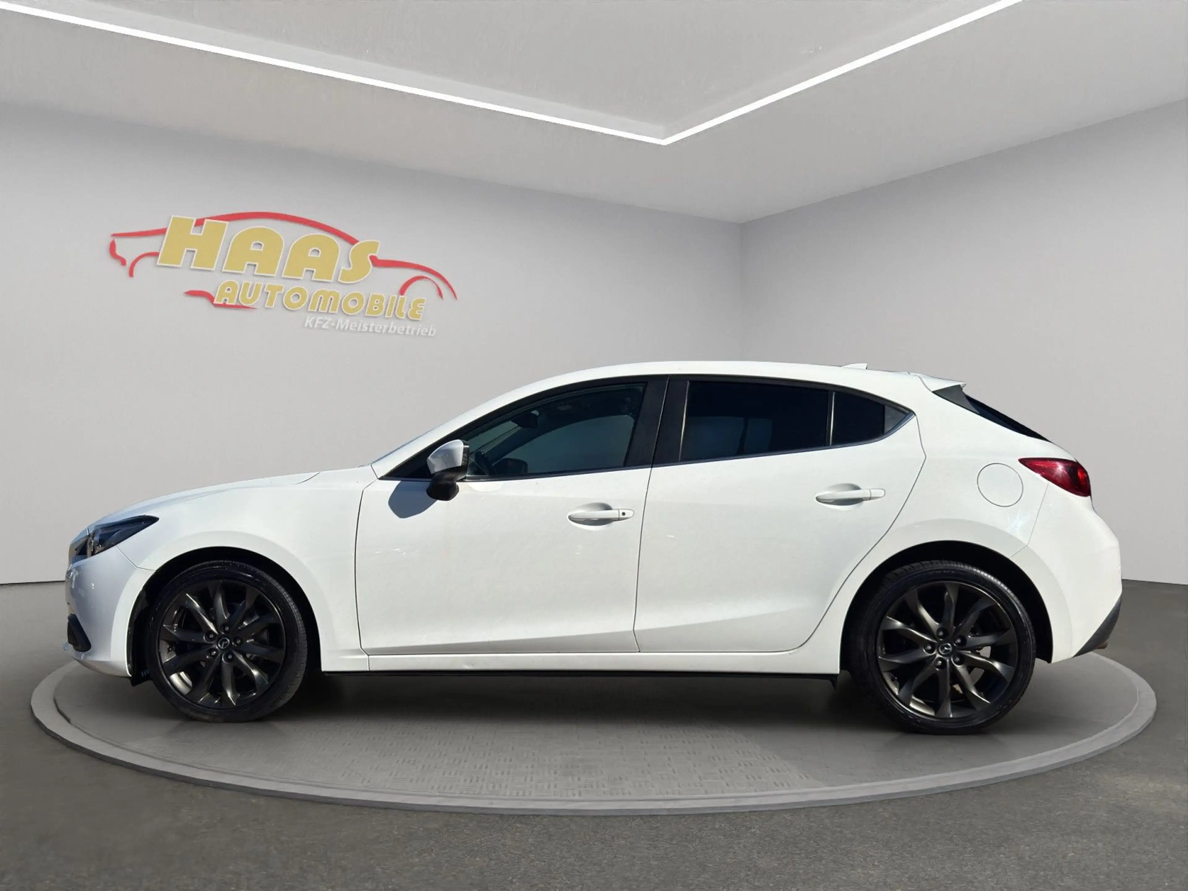 Mazda 3 Lim. Nakama *Navigation*Bluetooth*Xenon* — photo 8