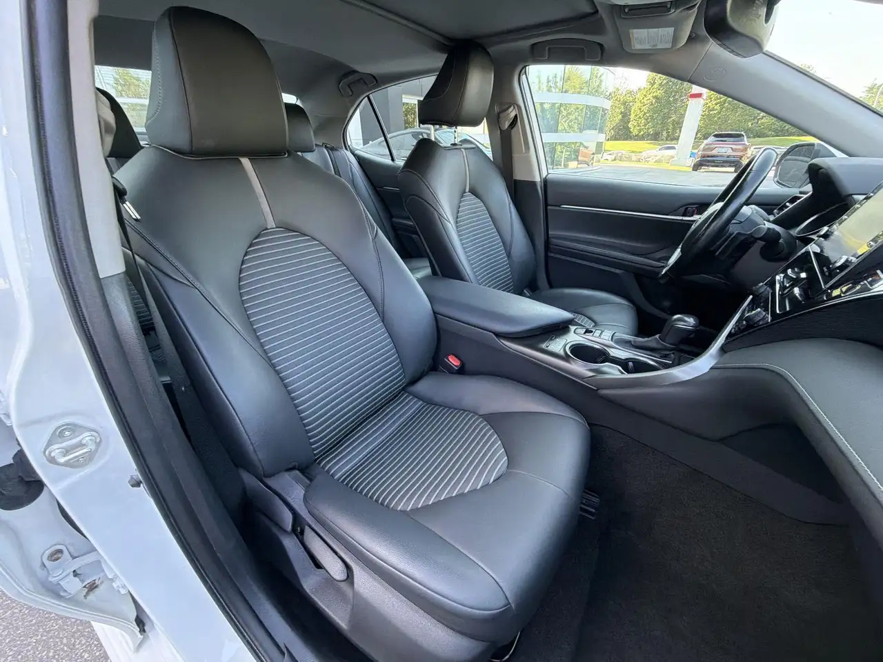 Toyota Camry снимка Toyota Camry