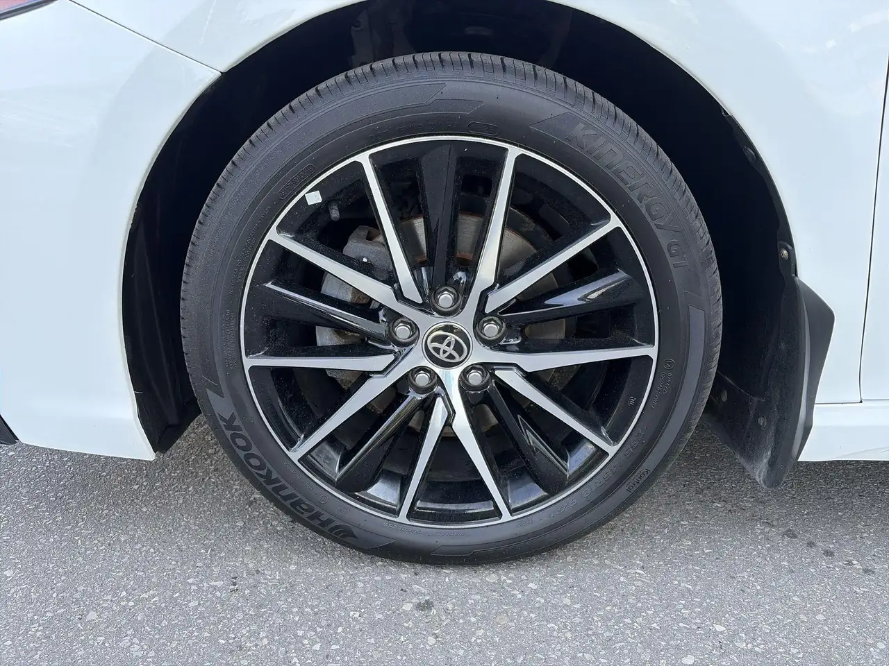 Toyota Camry снимка Toyota Camry