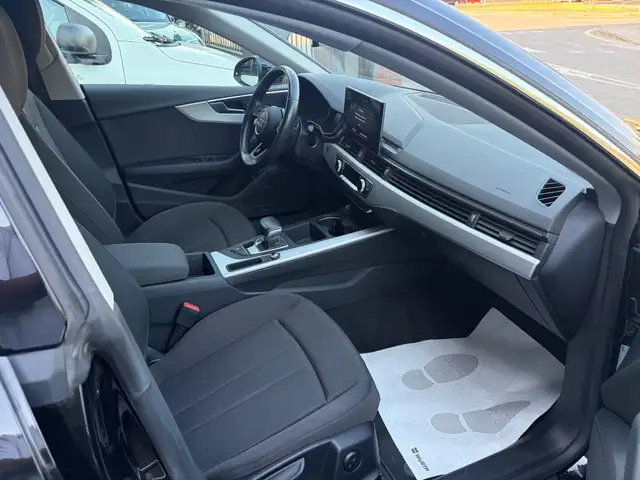 Audi A5 view 12