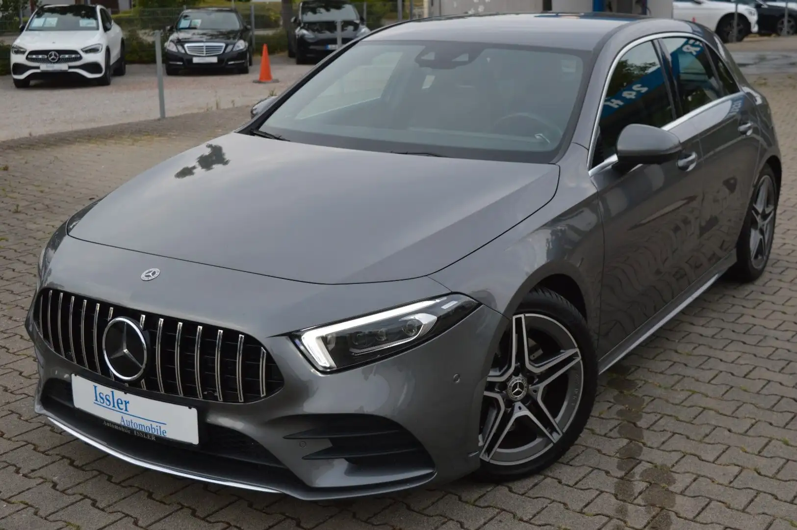 Mercedes-Benz A 220 4Matic, AMG, Kamera, Distronic, Memory, AH Szürke - 2