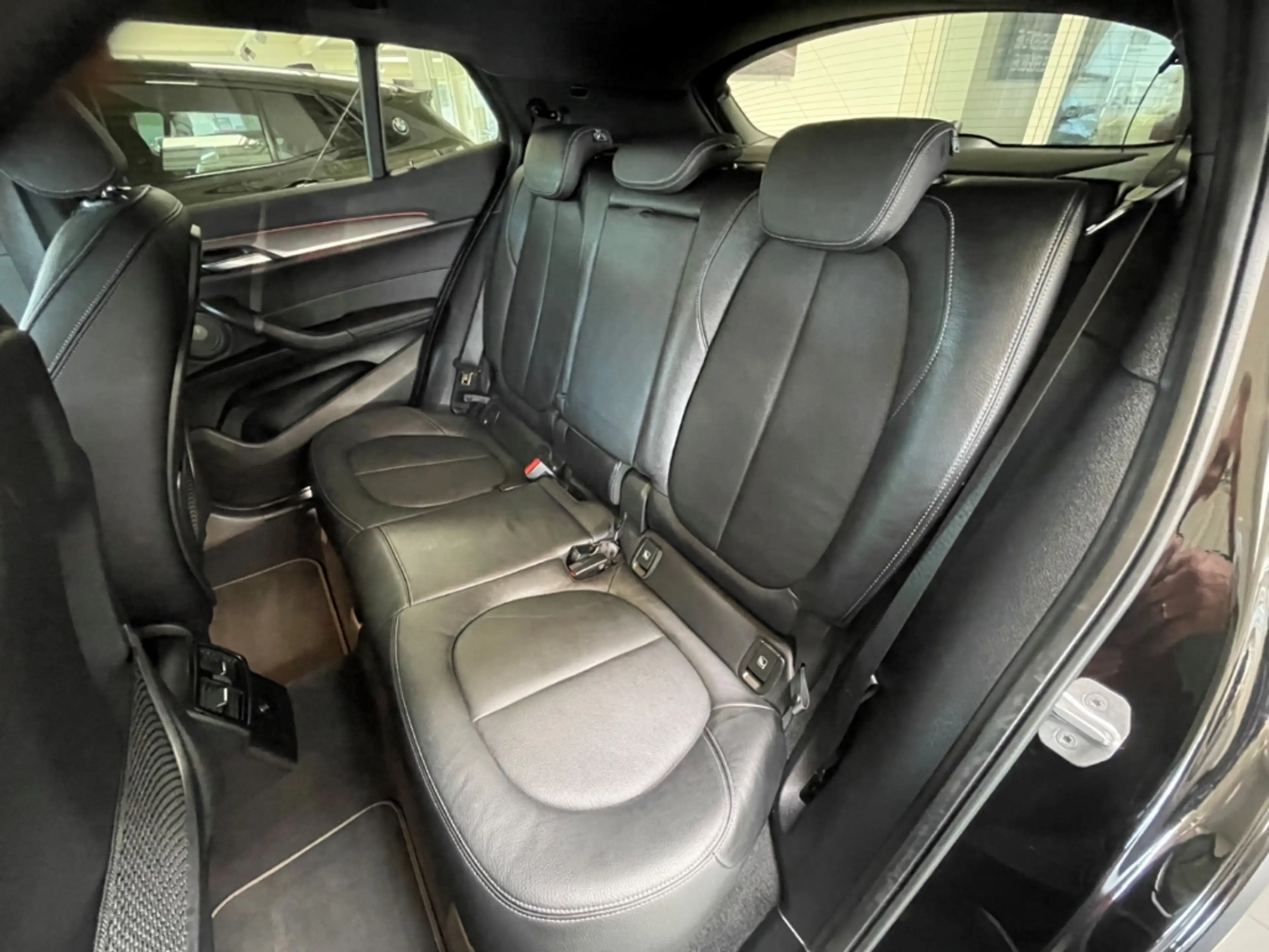BMW X2 xDrive 20i M Sport X AHK ACC Pano HUP Leder 20'' — photo 11