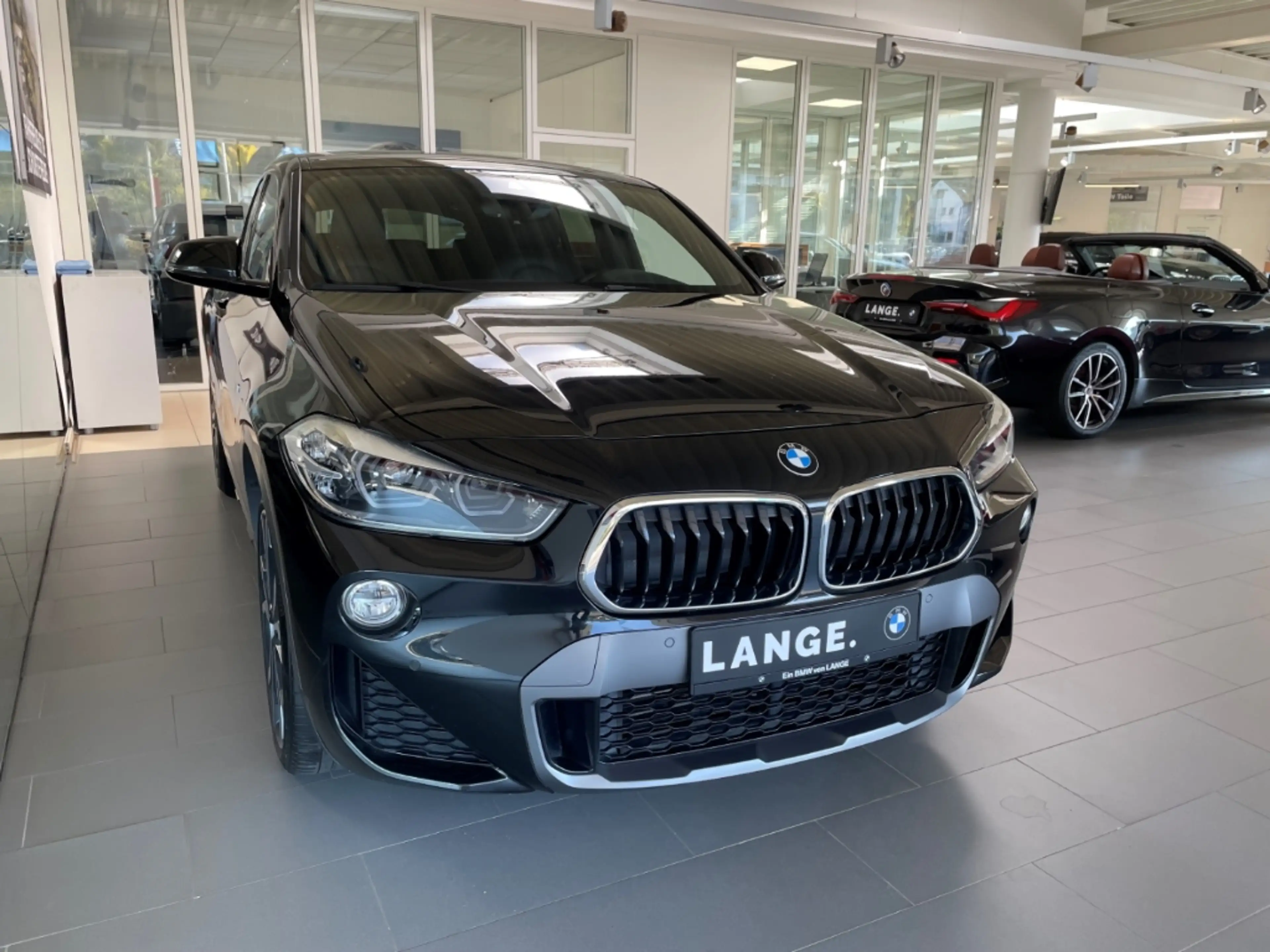 BMW X2 xDrive 20i M Sport X AHK ACC Pano HUP Leder 20'' — photo 2
