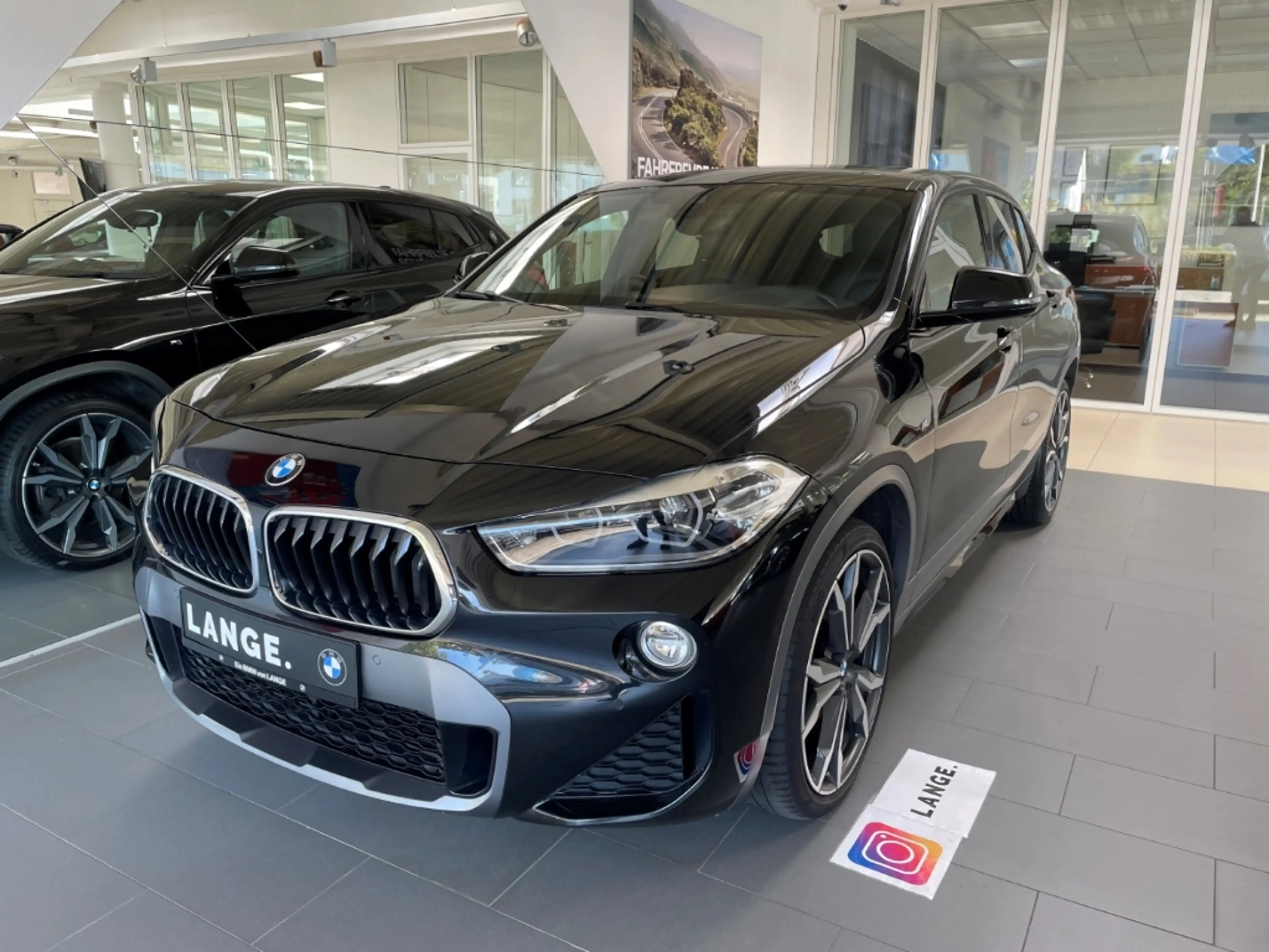BMW X2 xDrive 20i M Sport X AHK ACC Pano HUP Leder 20''