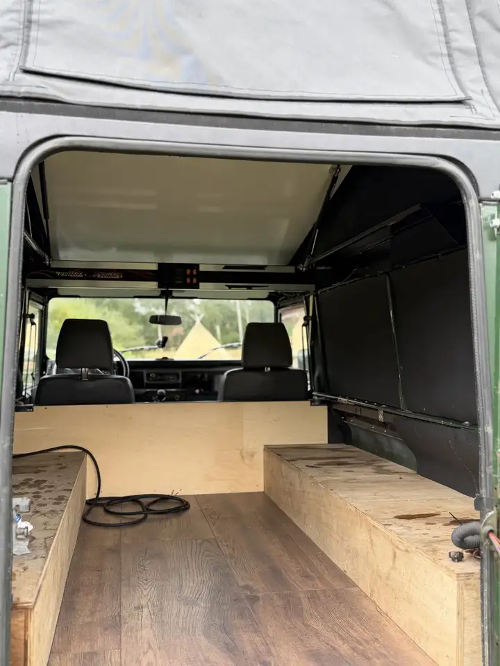 Land Rover Defender 110 Td5, foto 11