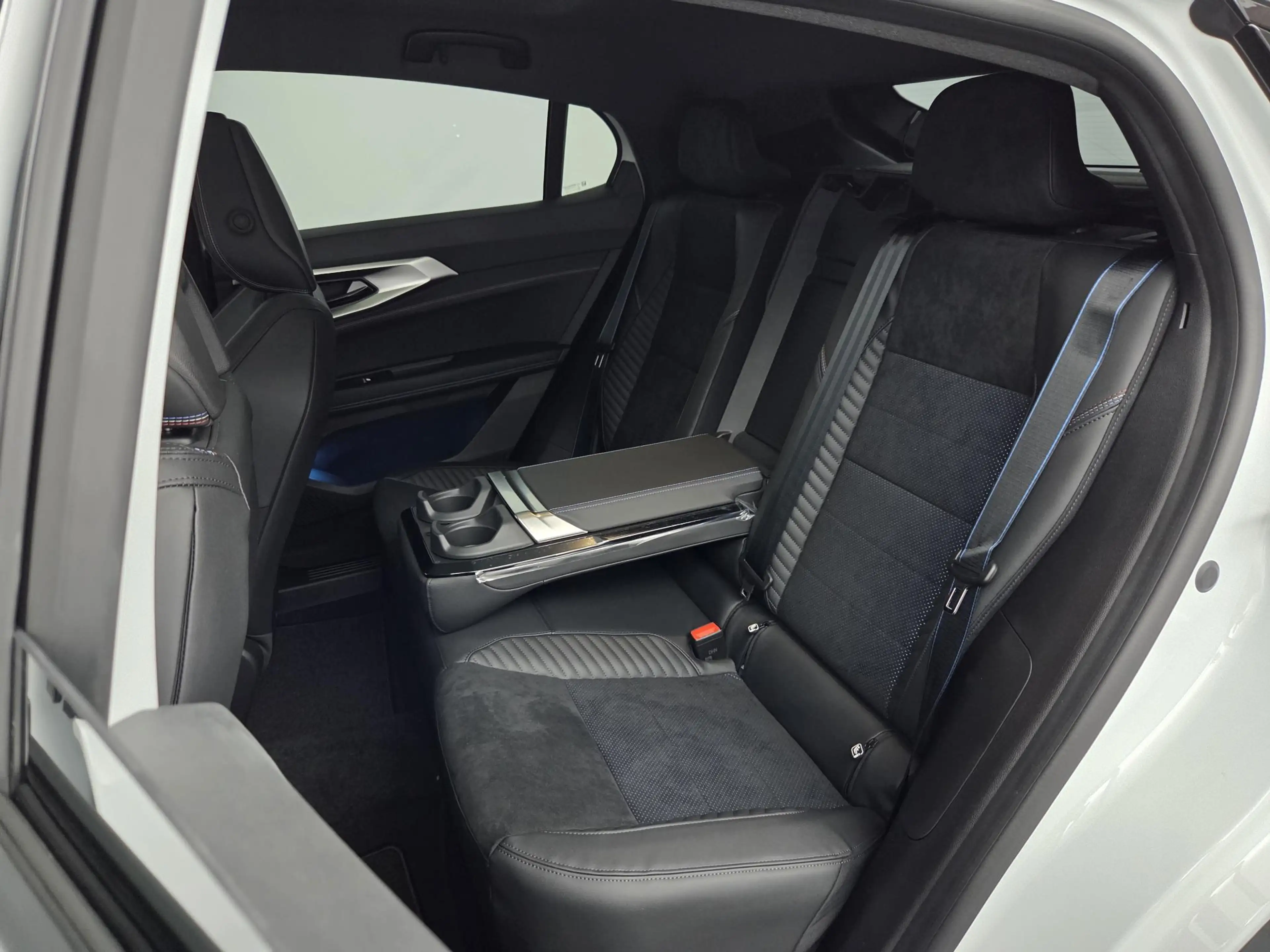 Renault Rafale 1.2 E-Tech Full Hybrid 200 Esprit Alpine | Demo | — photo 31