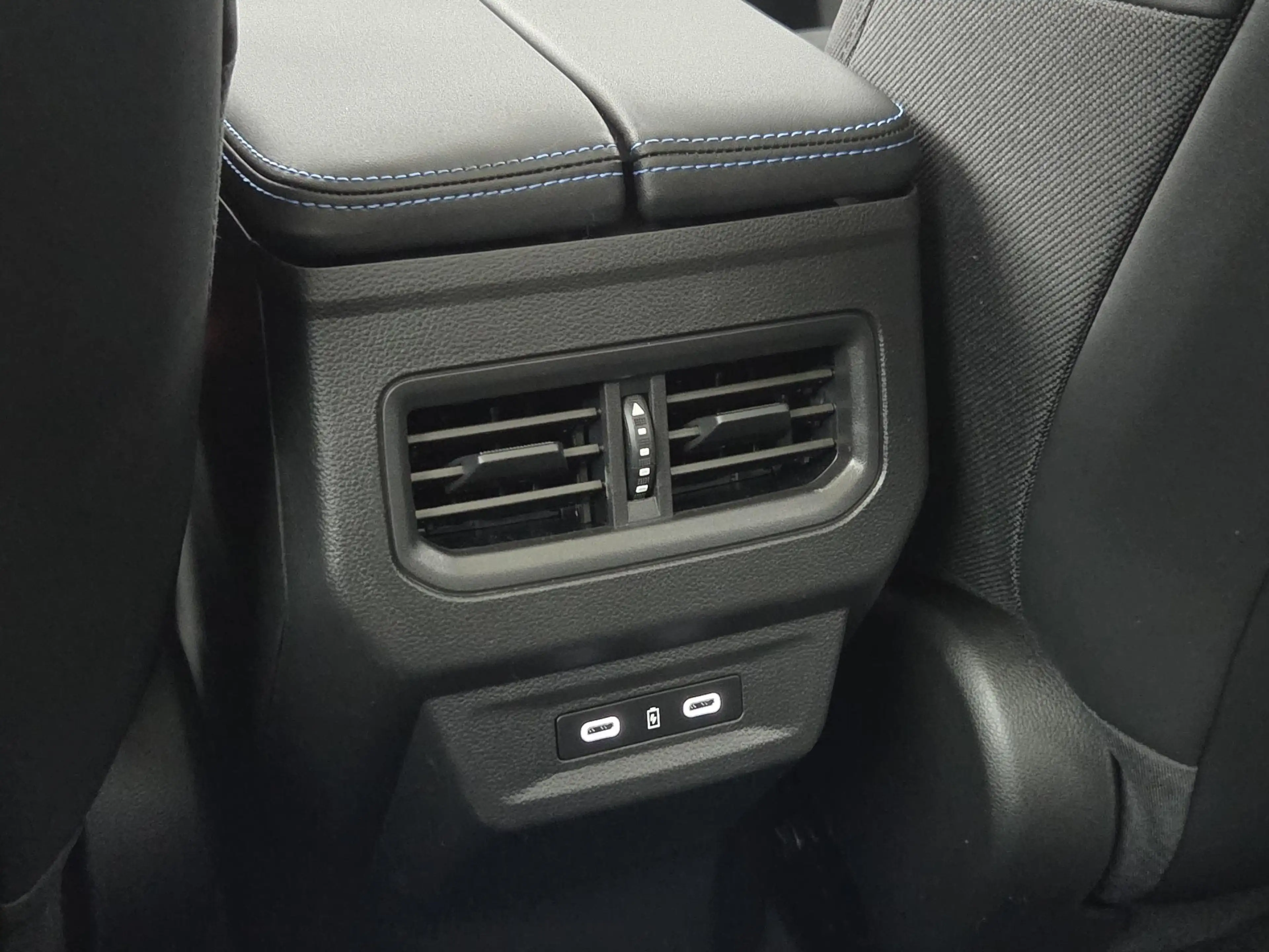 Renault Rafale 1.2 E-Tech Full Hybrid 200 Esprit Alpine | Demo | — photo 32
