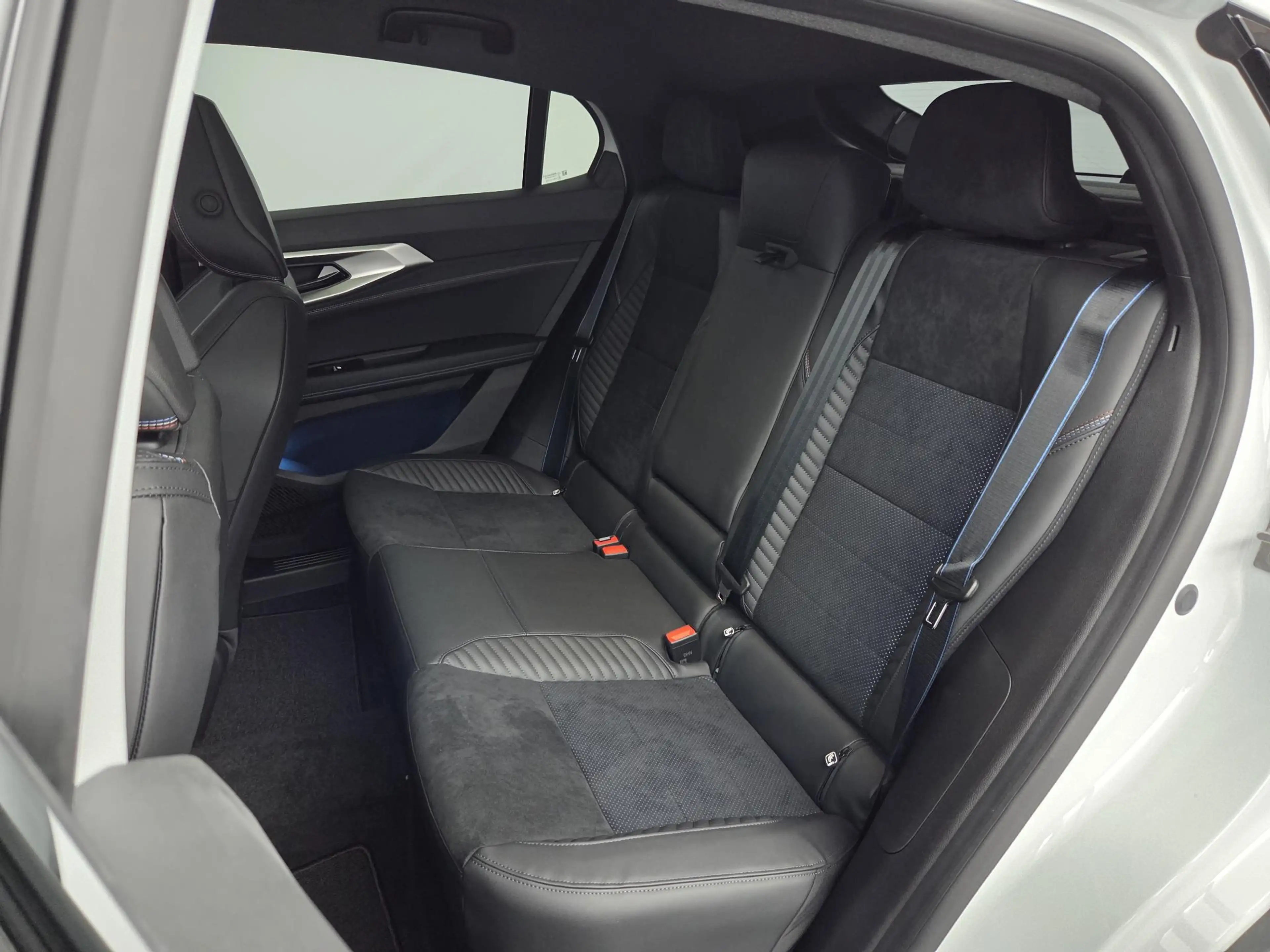 Renault Rafale 1.2 E-Tech Full Hybrid 200 Esprit Alpine | Demo | — photo 8