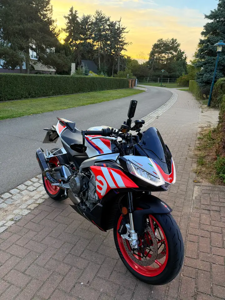 Aprilia Tuono