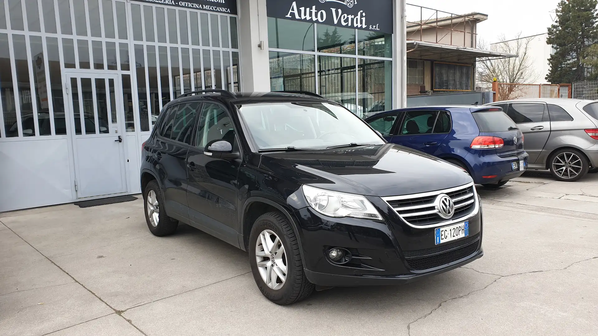 Volkswagen Tiguan Tiguan 2.0 tdi bm Trend Siyah - 1