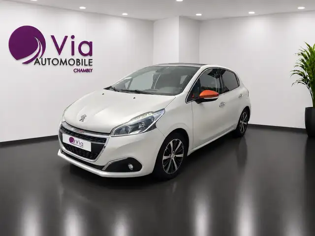 2017 Peugeot 208 in White for sale