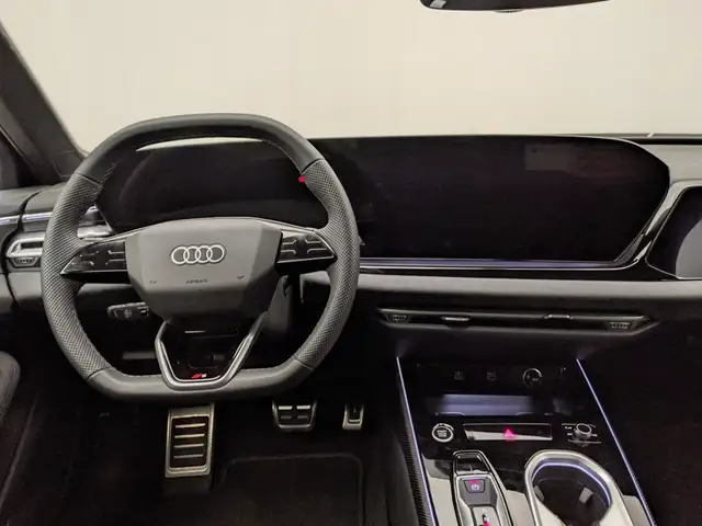 Audi A6 view 7