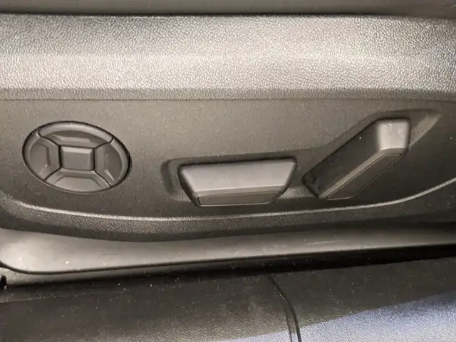 Audi A6 view 8