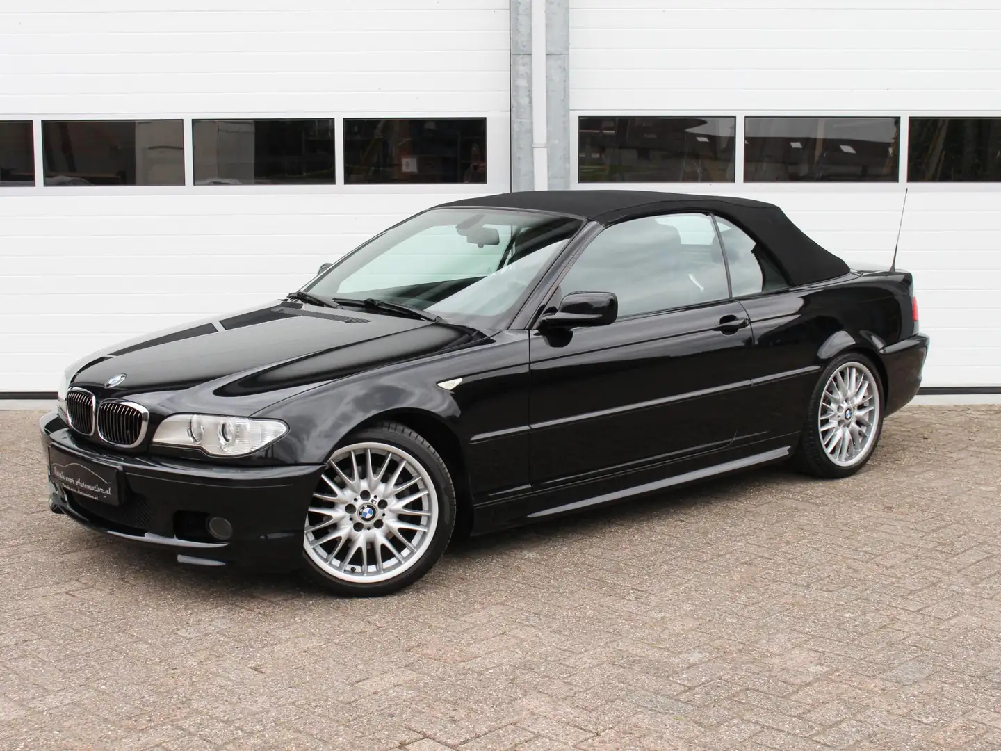BMW 325 3-serie Cabrio 325Ci M sport LCI concoursstaat Black - 2