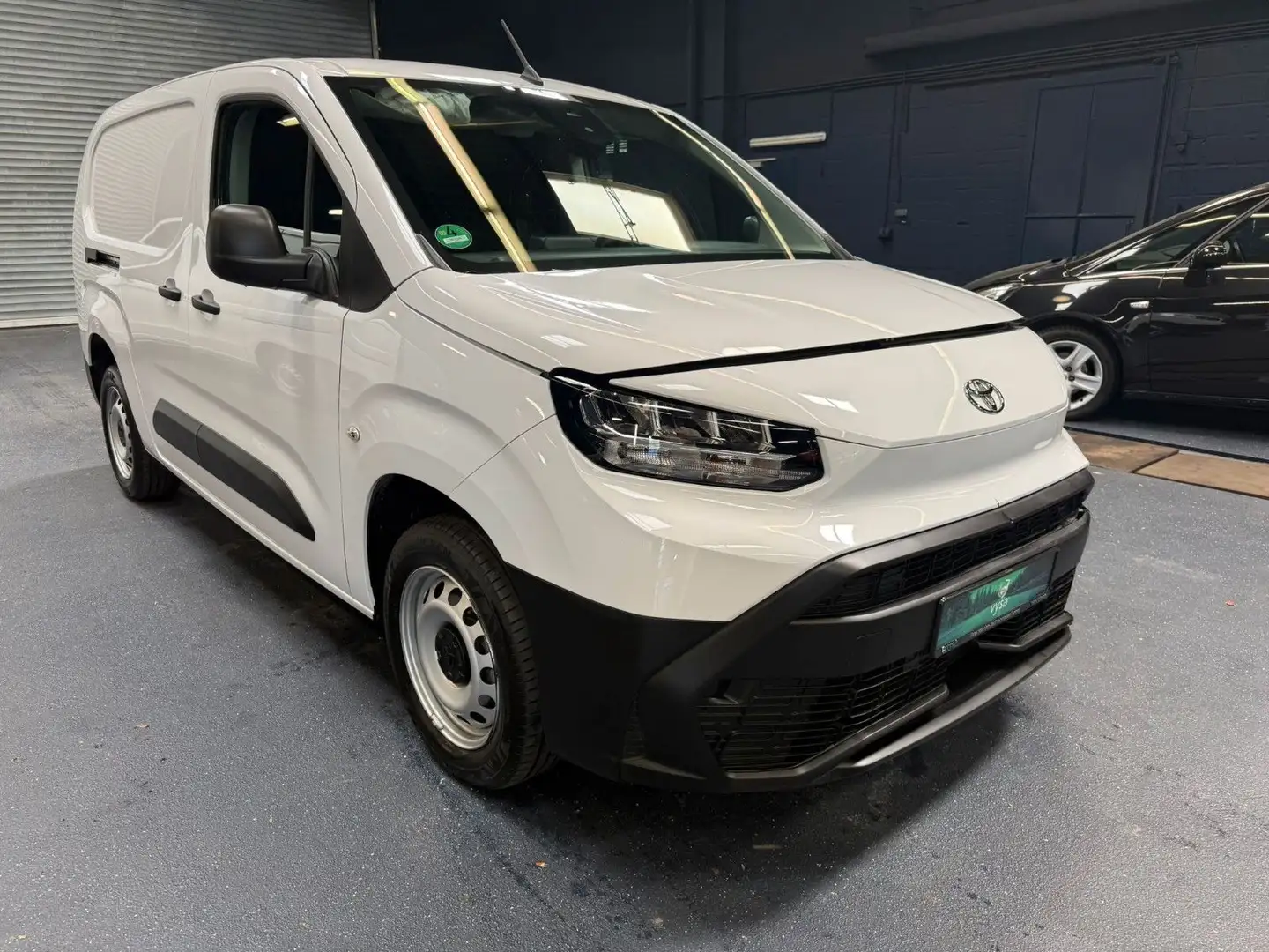 Toyota Proace City L2 Automatik Virtual AHK PDC Weiß - 2