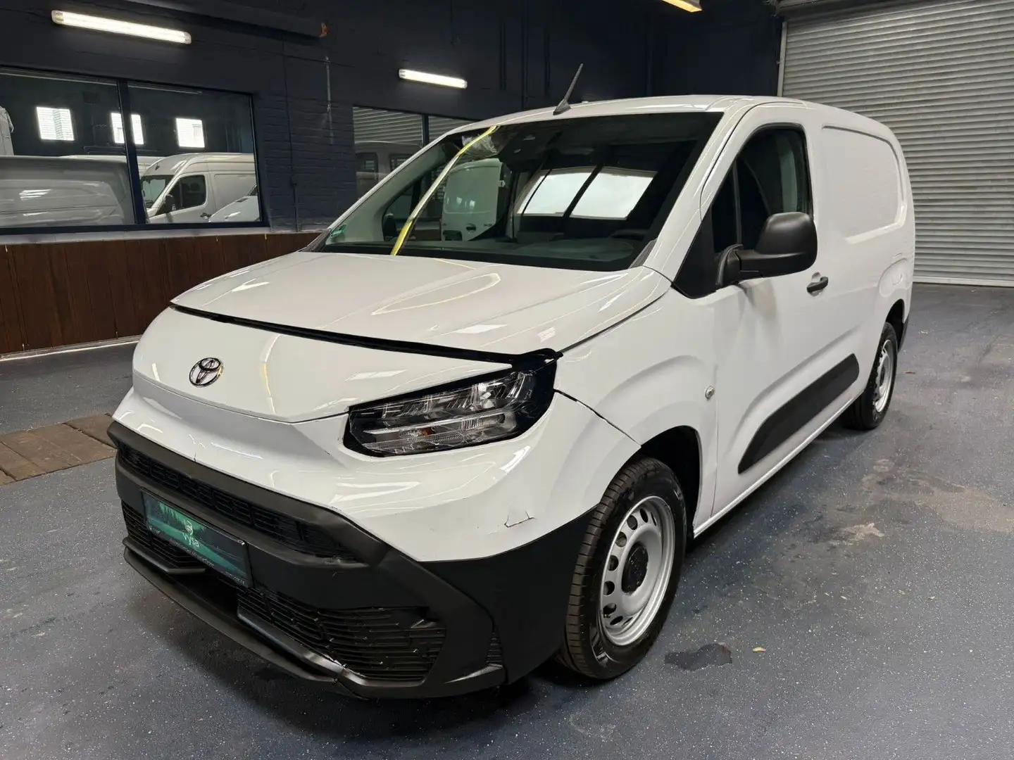 Toyota Proace City L2 Automatik Virtual AHK PDC Weiß - 1