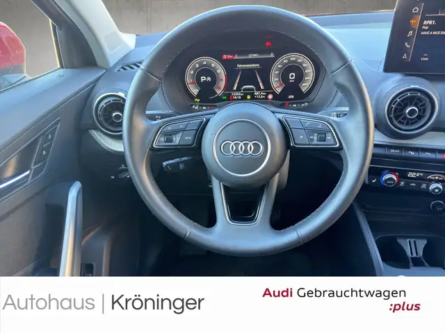 Audi Q2 view 11