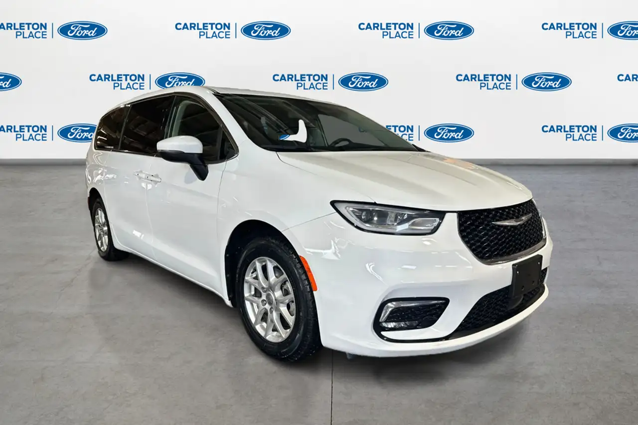 Chrysler Pacifica снимка Chrysler Pacifica