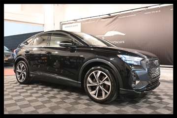 Q4 e-Tron 55 kWh 35 S-LINE / CAMERA / DISTRONIC !!