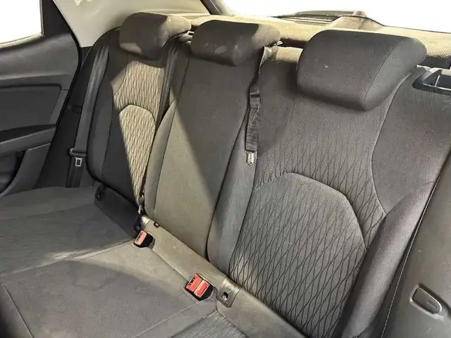 Seat Leon view 9