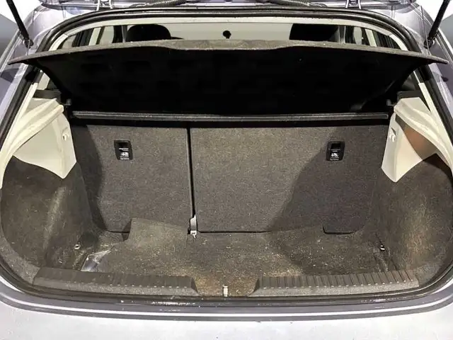 Seat Leon view 7