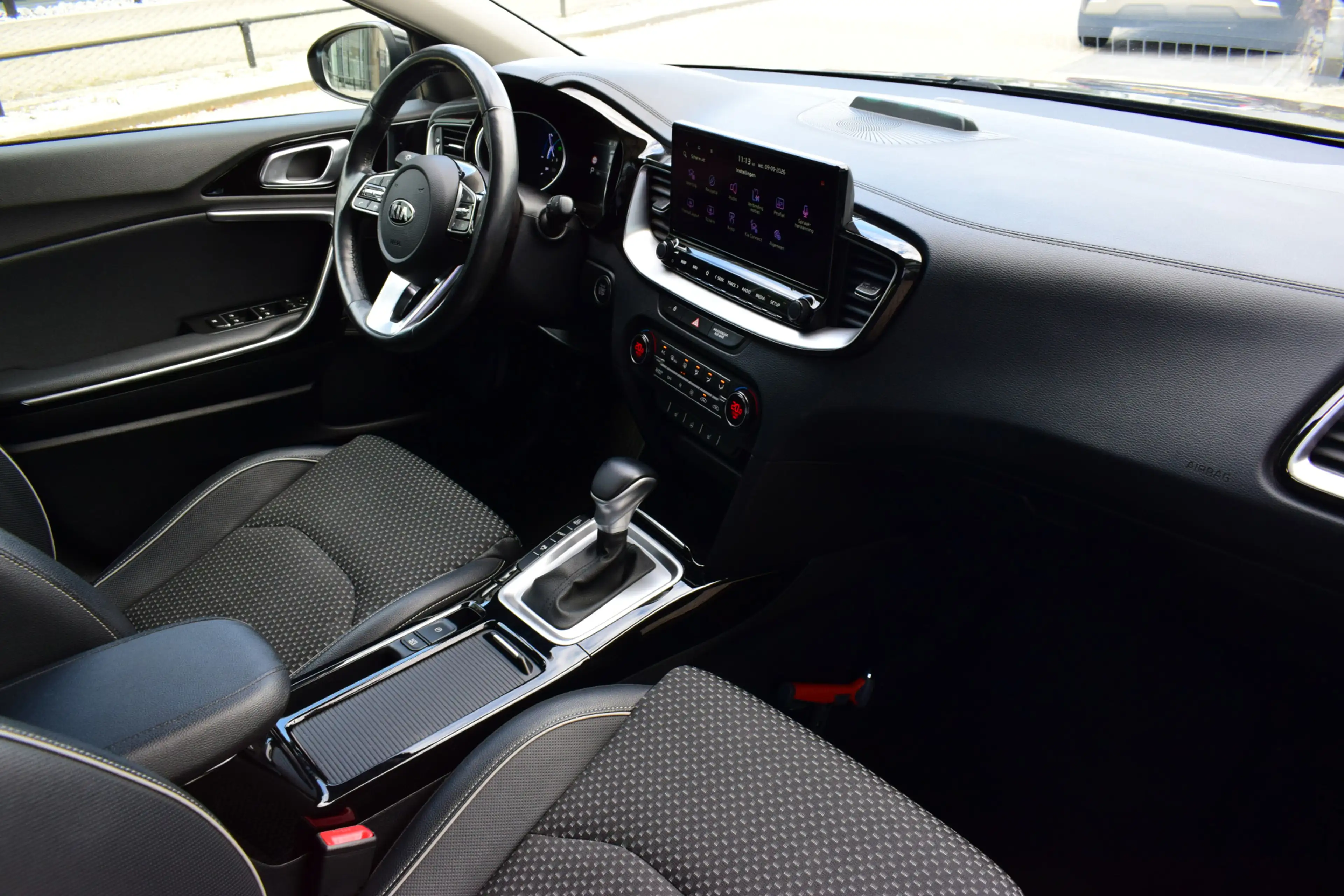 Kia XCeed 1.6 GDi PHEV DynamicPlusLine Automaat | Trekhaak | — photo 12