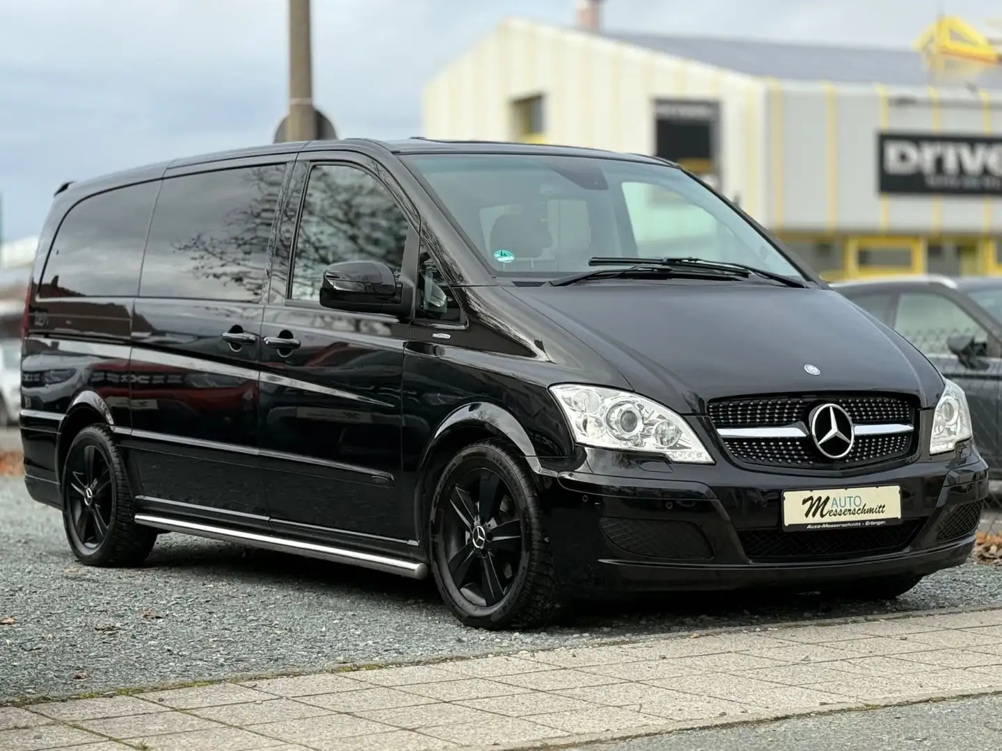 Mercedes-Benz Viano 3.0CDI Ambiente LANG AHK PANO XENON 6-SITZ Noir - 1