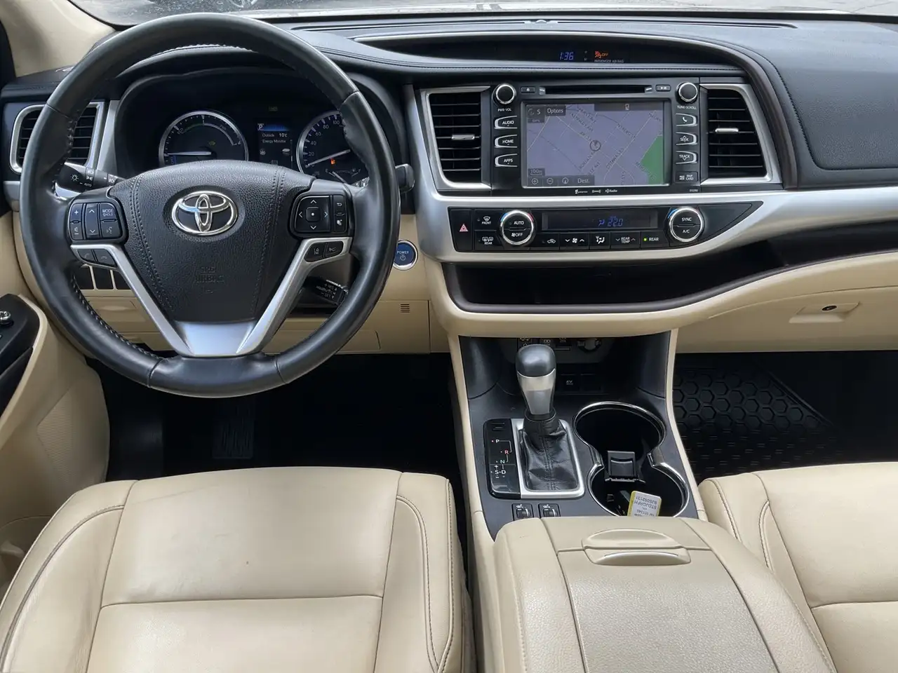 Toyota Highlander снимка Toyota Highlander