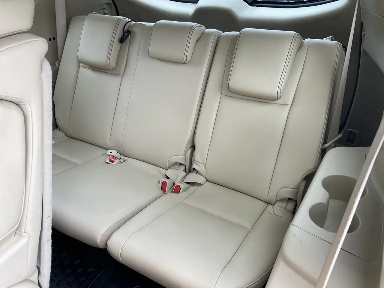 Toyota Highlander снимка Toyota Highlander