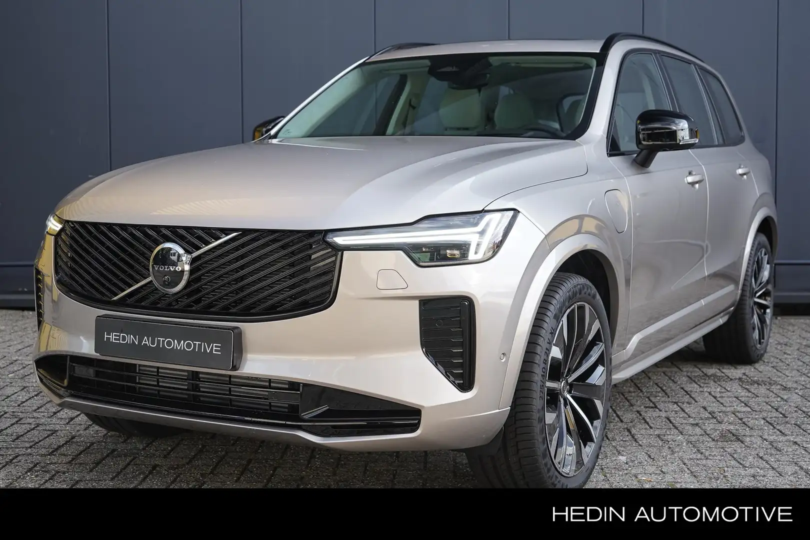 Volvo XC90 2.0 T8 Plug-in hybrid AWD Ultra Dark | Geventileer Grijs - 1