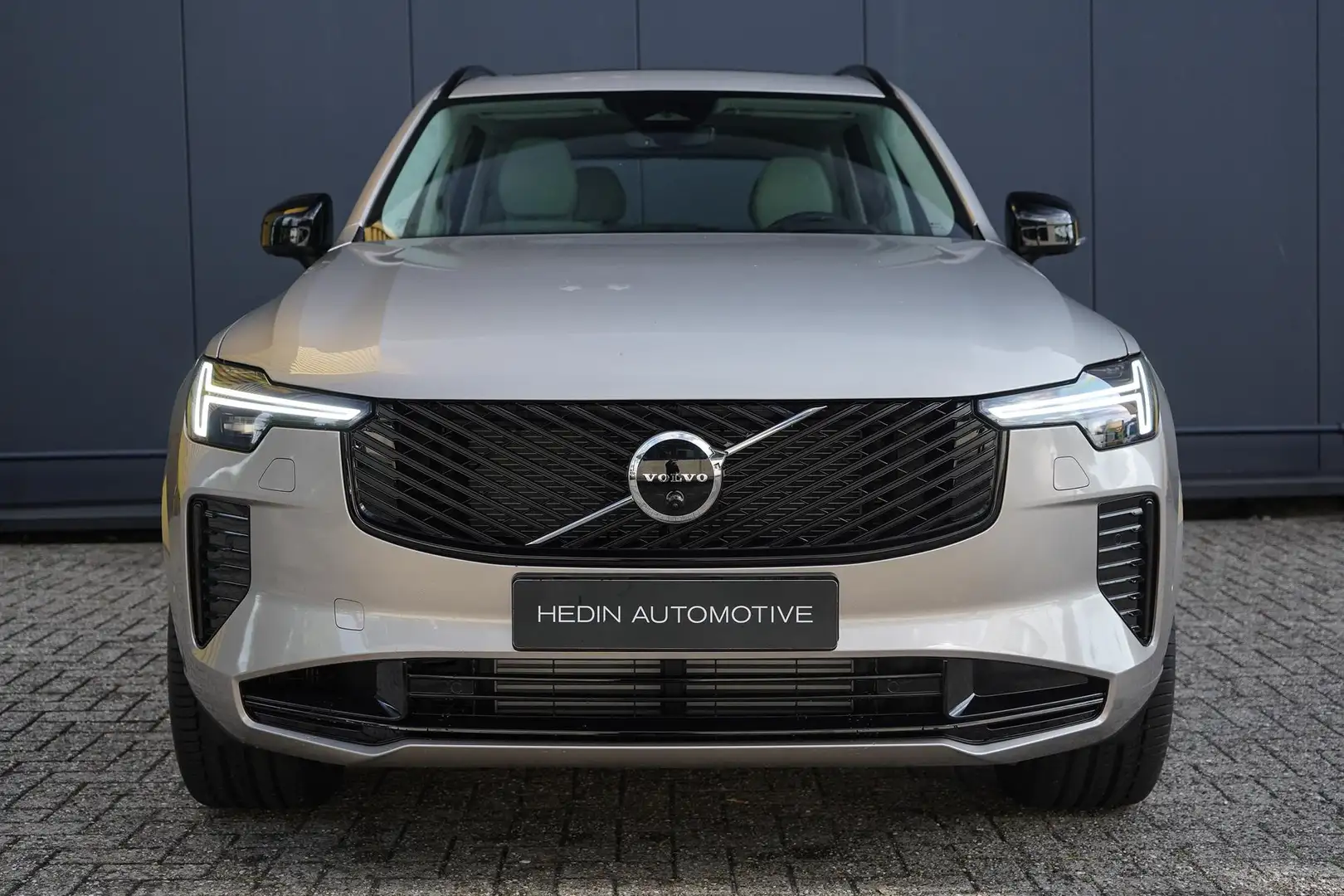 Volvo XC90 2.0 T8 Plug-in hybrid AWD Ultra Dark | Geventileer Grijs - 2
