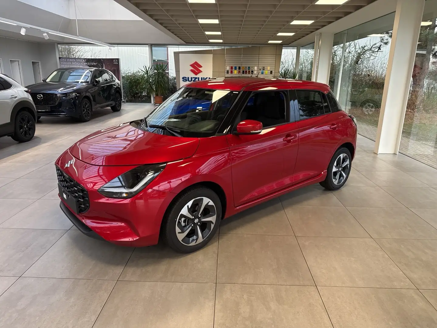 Suzuki Swift Comfort+ 1.2 Dualjet Rot - 1