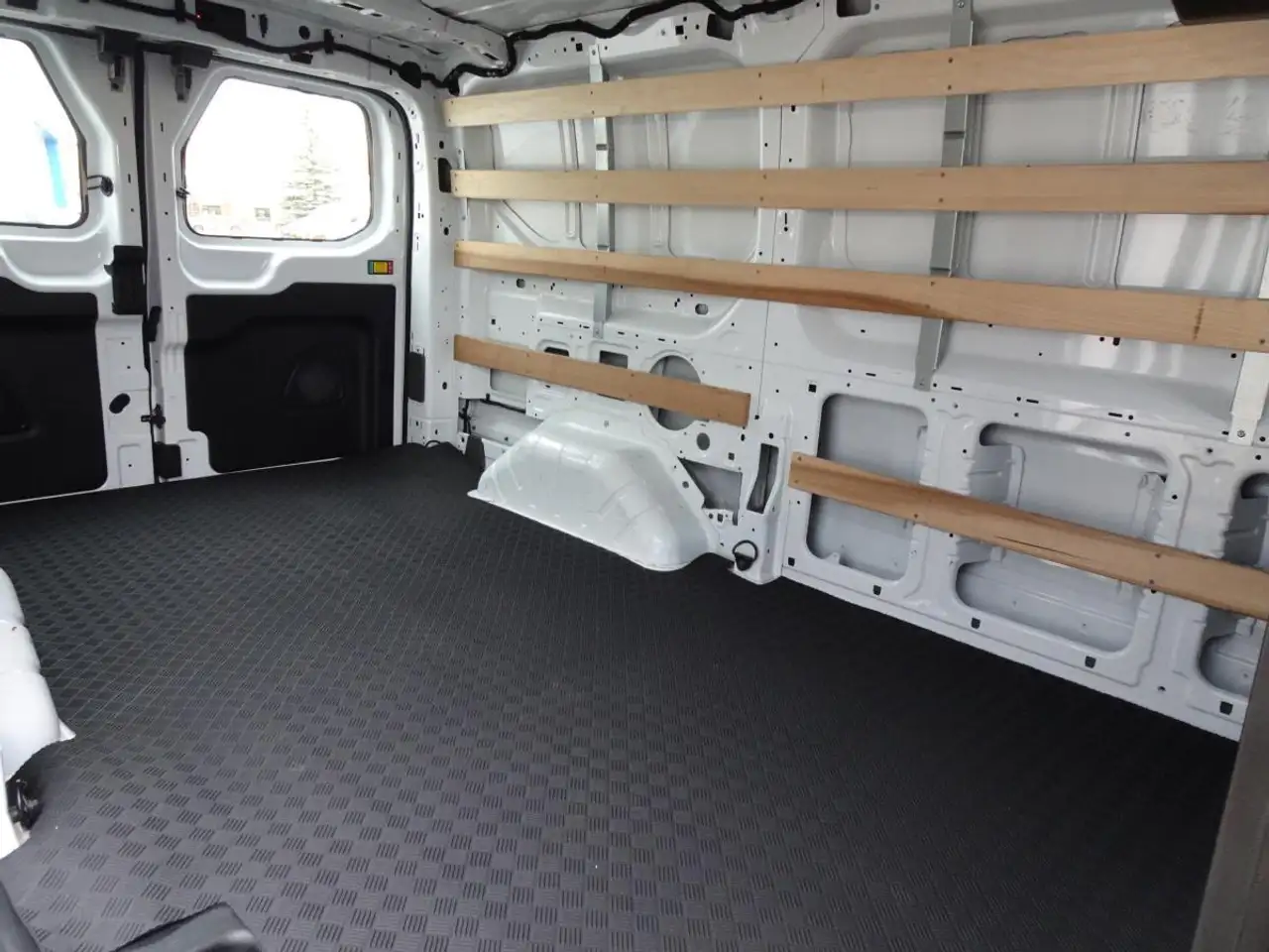 Ford Transit Cargo Van снимка Ford Transit Cargo Van