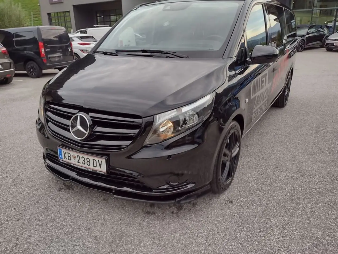 Mercedes-Benz Vito 116 CDI Tourer Pro extralang Schwarz - 2
