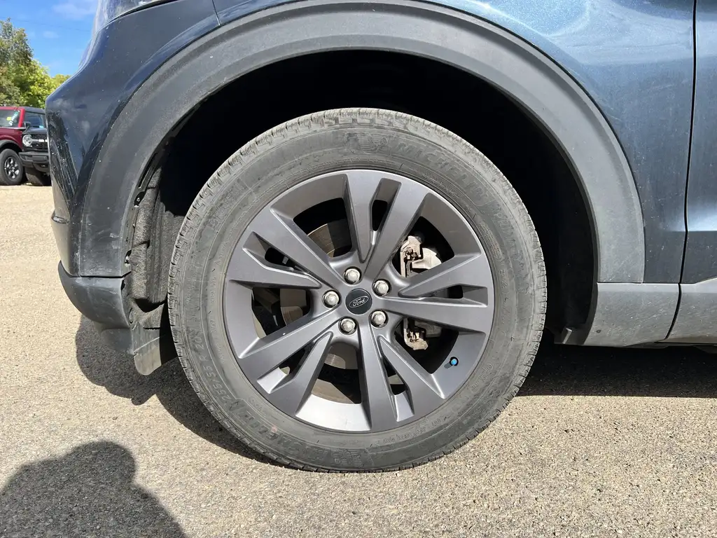 2022 Ford Explorer XLT | Remote Start | Tri-Zone Climate | SYNC 3 — photo 4