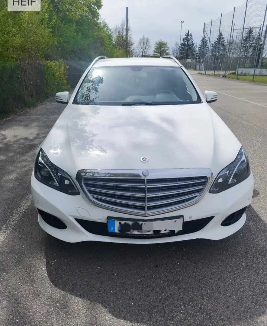 Mercedes-Benz E 220 E-Klasse T-Modell Diesel T CDI DPF BlueEFFICIENCY Weiß - 1