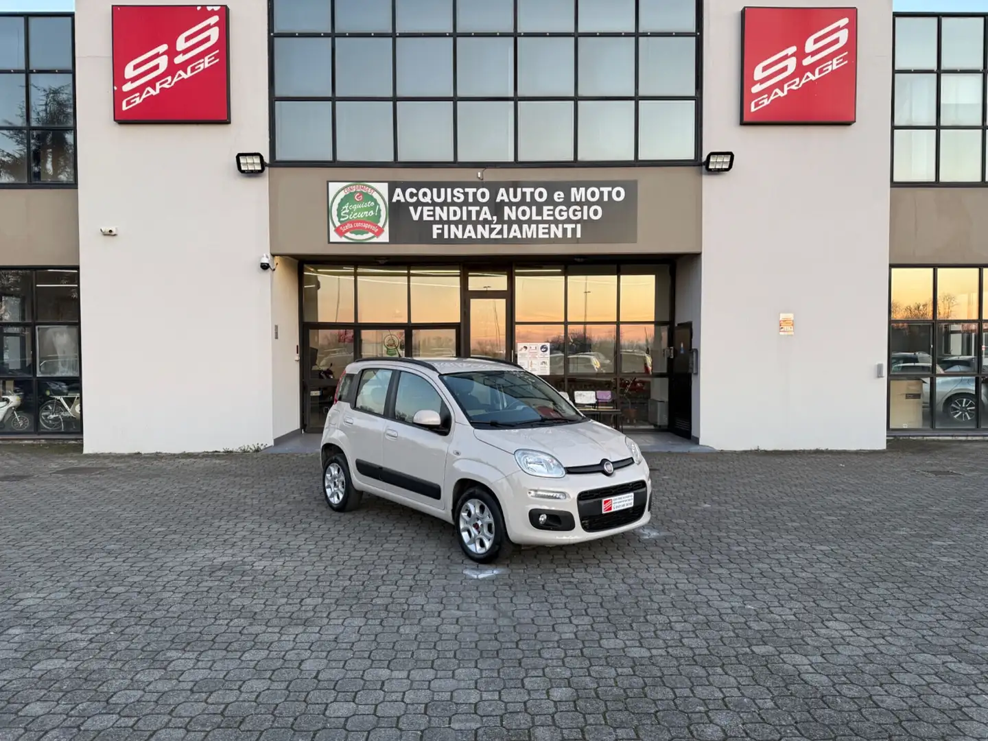 Fiat Panda 0.9 TwinAir Turbo Natural Power Easy Beige - 1