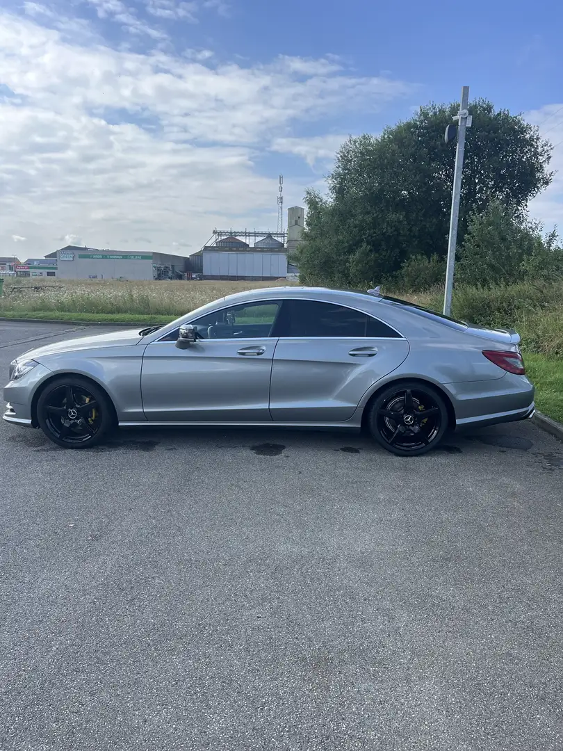 Mercedes-Benz CLS 250 Shooting Brake CDI 7G-TRONIC Šedá - 1