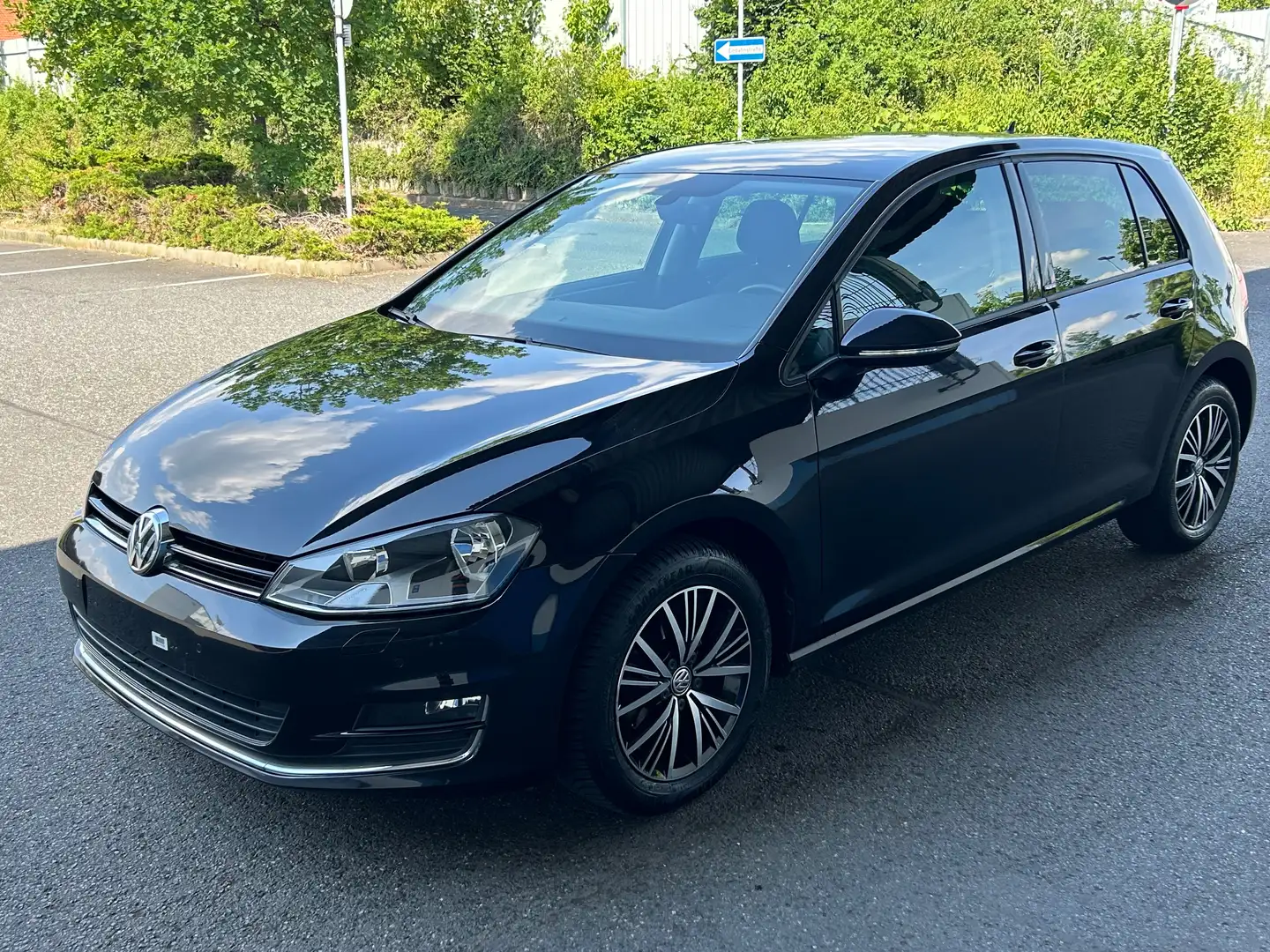 Volkswagen Golf GOLF VII Allstar BMT 5-Türig Zwart - 1
