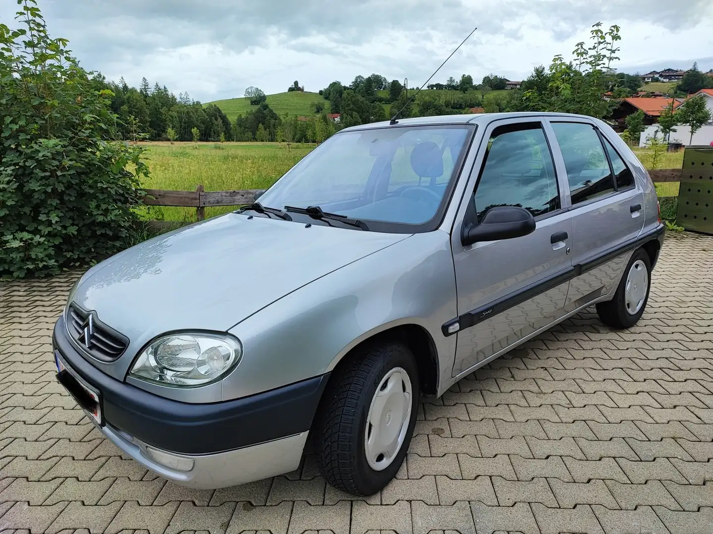 Citroen SAXO Saxo 1.4 Automatik SX Серебристый - 1