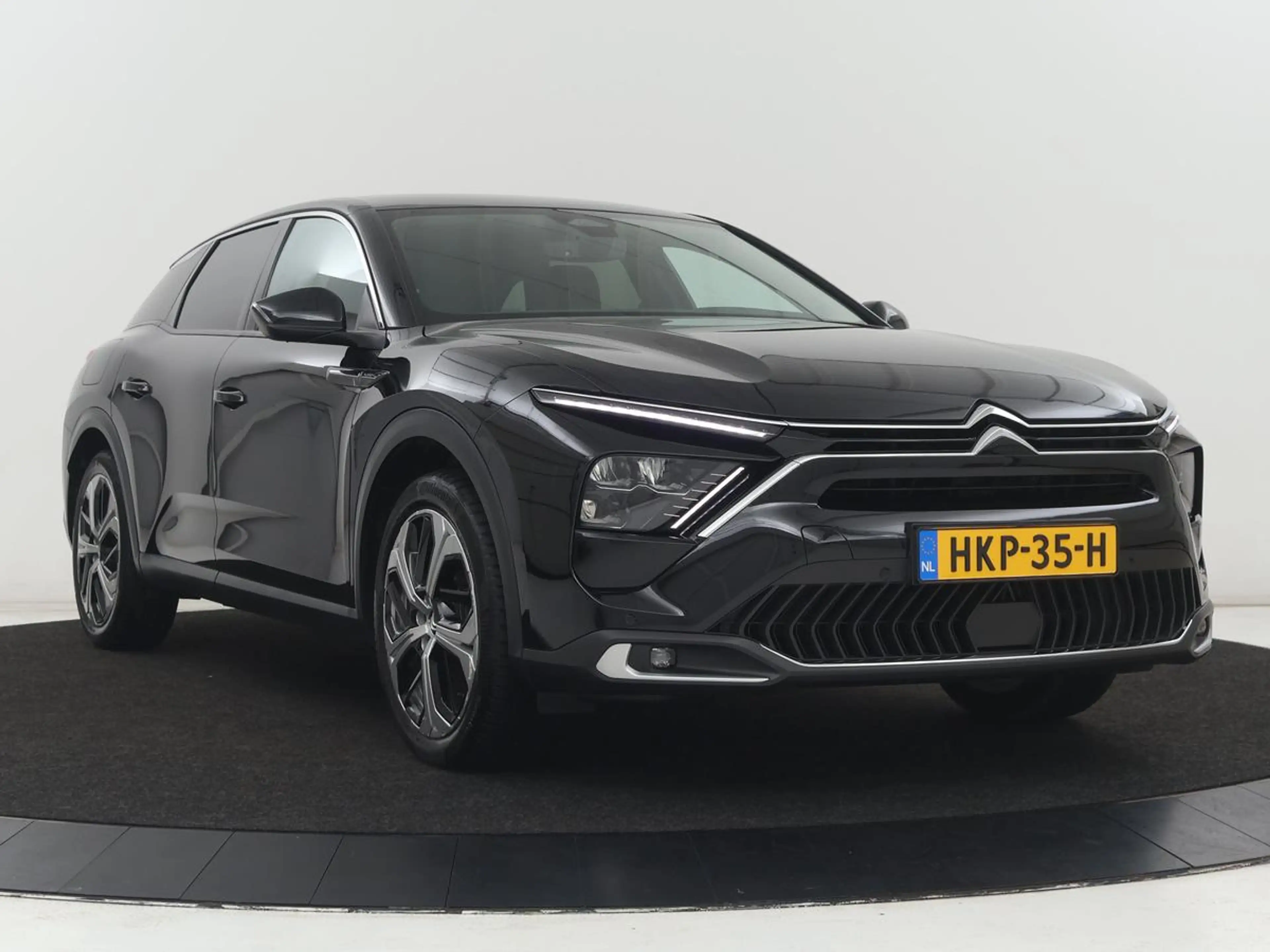 Citroen C5 X 1.6 Plug-in Hybrid 225 Business | SOH 96,6% | Stoe — photo 41