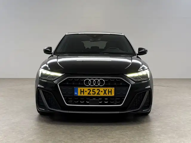 Audi A1 view 8