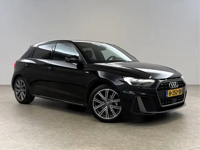 Audi A1 view 6