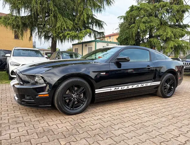 Ford Mustang Mustang 3.7 V6 AUTOMATICA