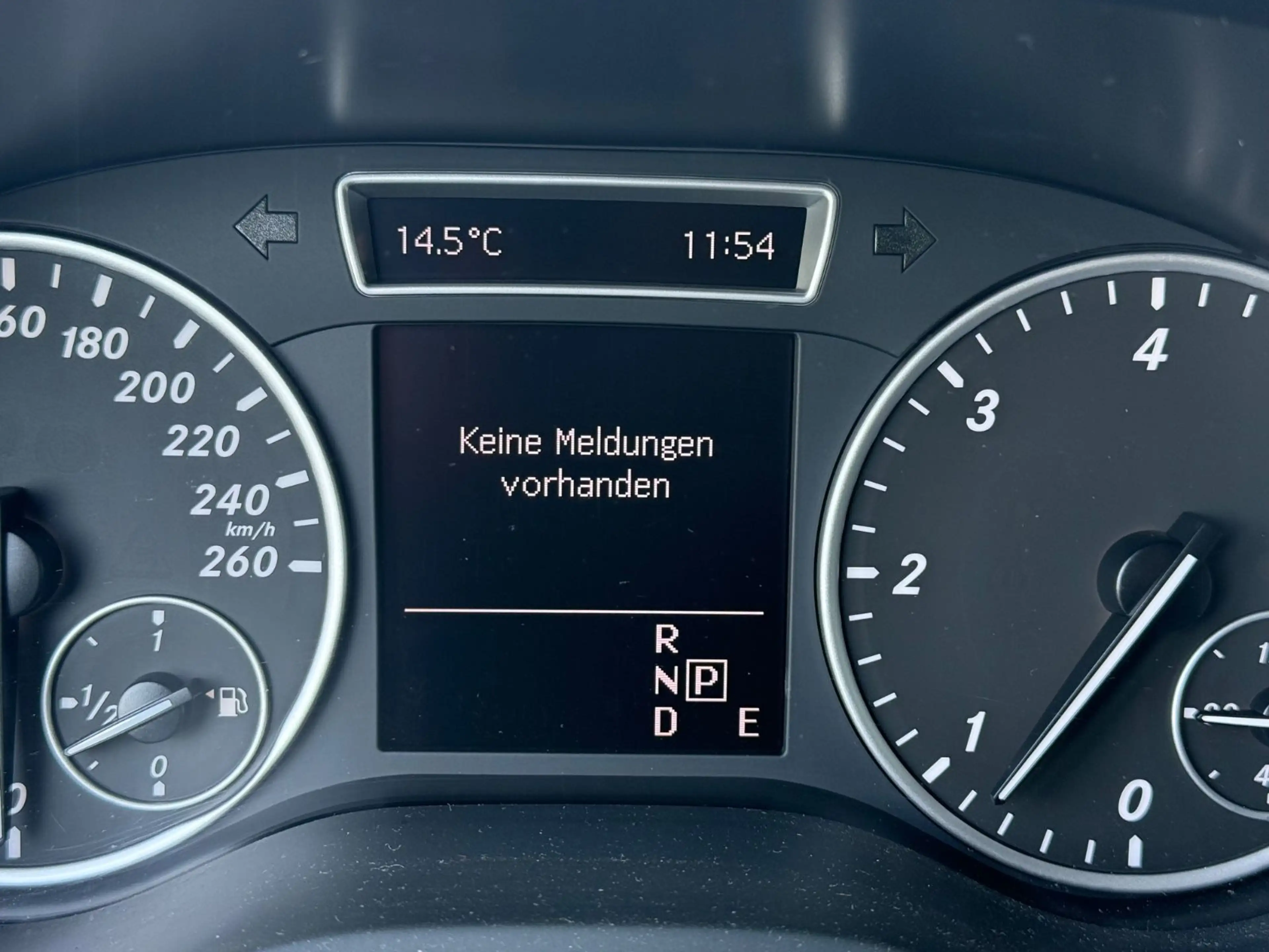Mercedes-Benz B 200 B200CDI*7G*1.Hand*PDC*KLIMA*Rentner*Automatik* — photo 7