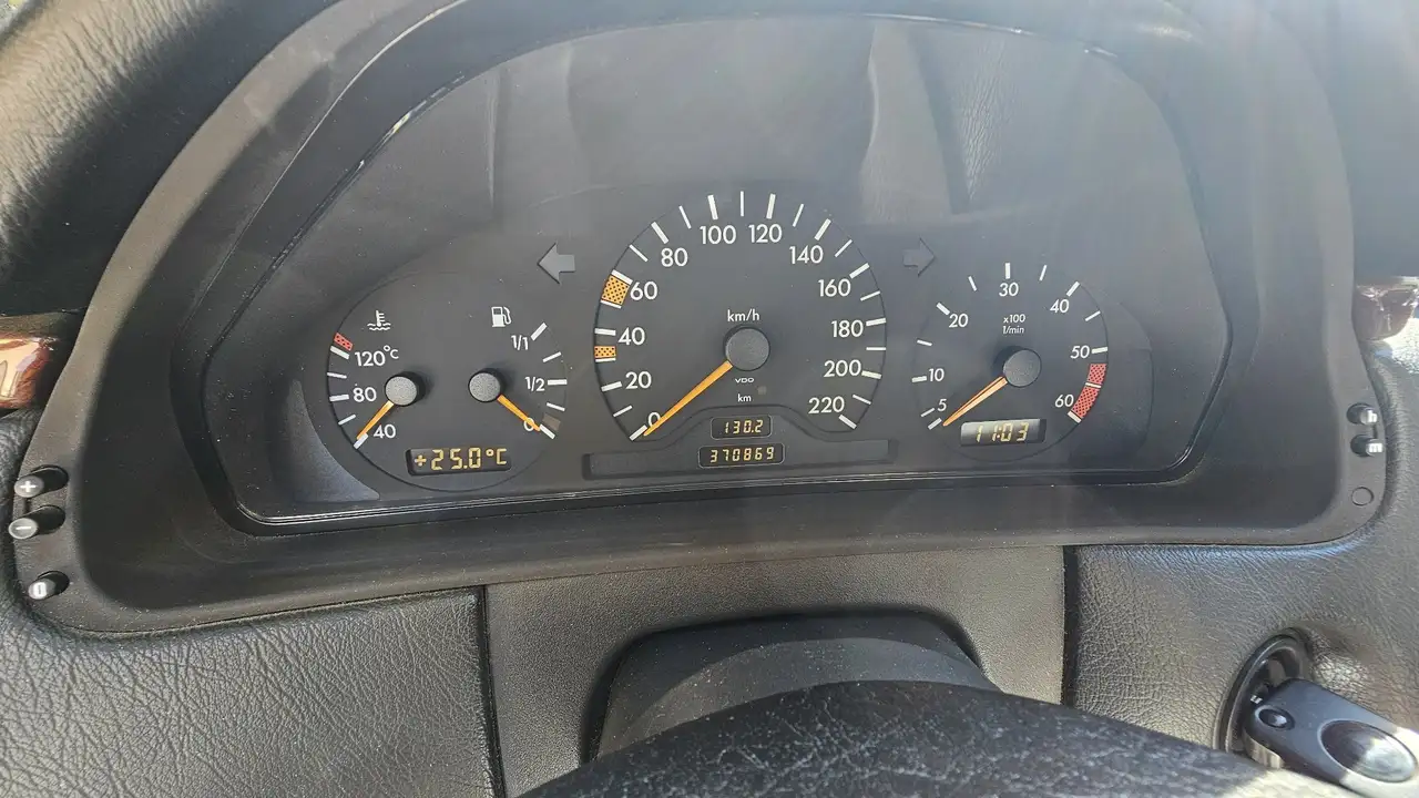 Mercedes-Benz E 250 d Avantgarde, foto 7